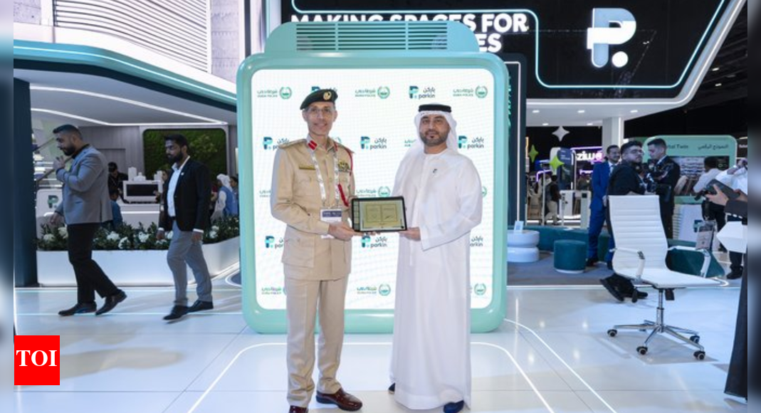 स्मार्ट पार्किंग लाइव: दुबई पुलिस अब जुर्माना, जब्ती और जांच से जुड़े वाहनों का तुरंत पता लगा सकती है | विश्व समाचार