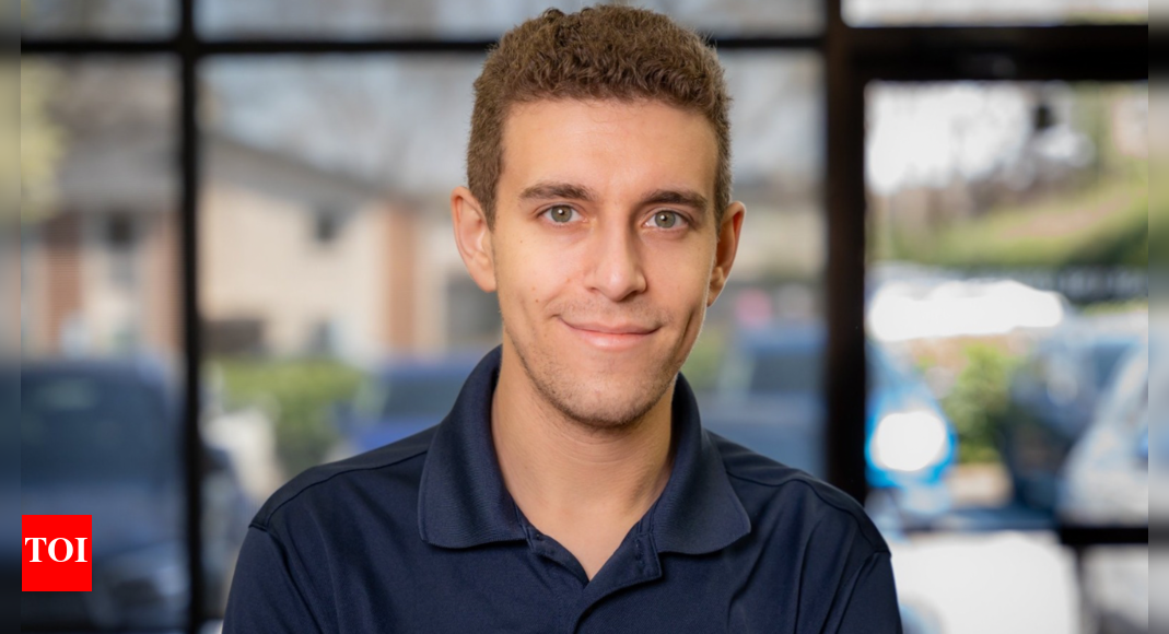 अमेरिकी शतरंज ग्रैंडमास्टर और प्रमुख यूट्यूब शिक्षक डेनियल नारोडित्स्की का 29 वर्ष की आयु में निधन हो गया, जिससे समुदाय शोक में डूब गया अंतर्राष्ट्रीय खेल समाचार