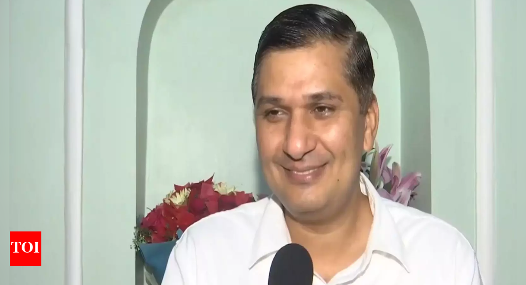 ‘दिवाली की रात चार सरकारी एजेंसियों ने दिल्ली के प्रदूषण डेटा में हेरफेर किया’: आप सौरभ भारद्वाज | भारत समाचार