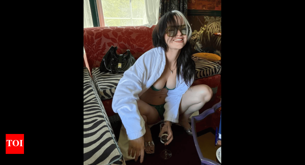 वायरल क्लिप में पीचजार्स को टेक्टोन प्रशंसकों को ‘कम आईक्यू’ कहते हुए दिखाया गया है