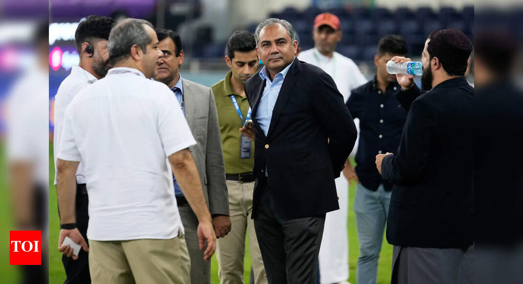 मोहसिन नकवी एशिया कप ट्रॉफी समारोह पर कायम; एसीसी ने बीसीसीआई को तारीख की सूचना दी | क्रिकेट समाचार