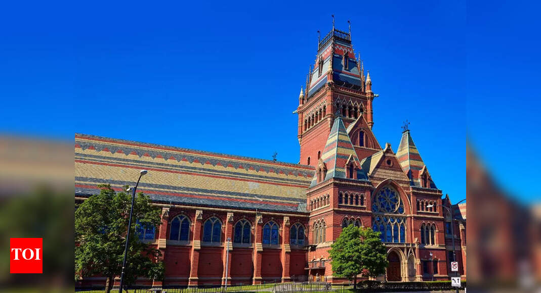 2029 की हार्वर्ड कक्षा: छात्रों के लिए वित्तीय सहायता बढ़ी, जबकि अल्पसंख्यक नामांकन में गिरावट आई