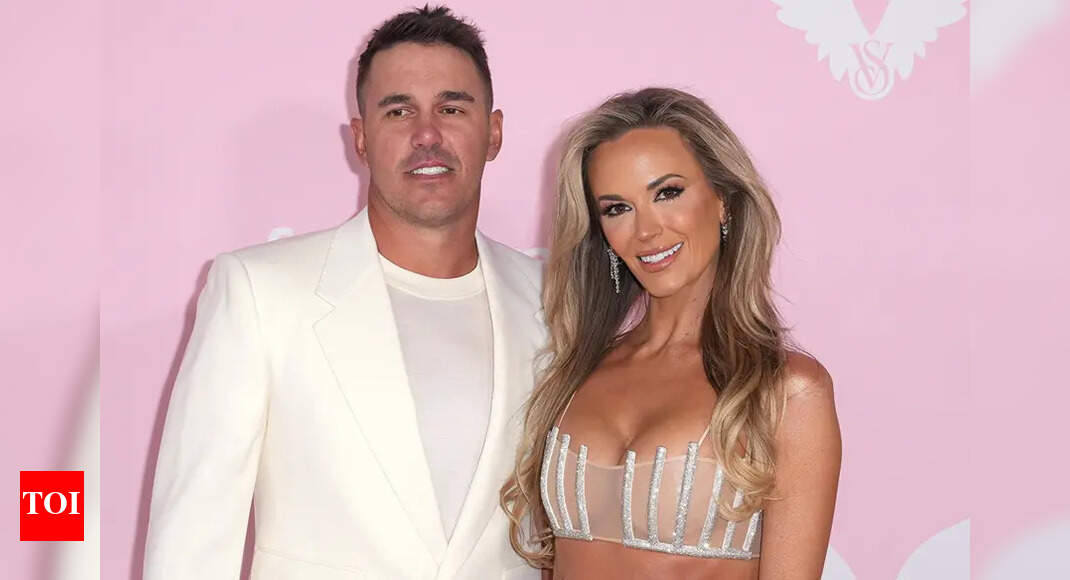 गोल्फ स्टार ब्रूक्स कोएप्का की पत्नी जेना सिम्स ने मिस टीन यूएसए 2025 में मैडिसिन शिपमैन के साथ एक मार्मिक क्षण बनाया | अंतर्राष्ट्रीय खेल समाचार