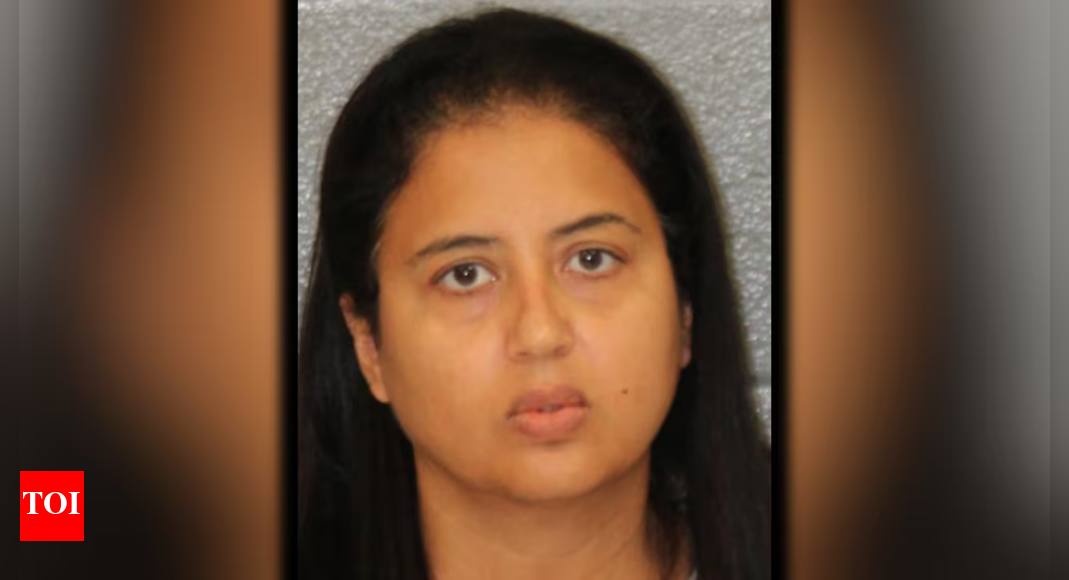 “घर की सफ़ाई न करने” पर अपने पति पर चाकू से हमला करने के आरोप में उत्तरी कैरोलिना में भारतीय मूल की महिला को गिरफ्तार किया गया; वह इसे एक दुर्घटना बताती है