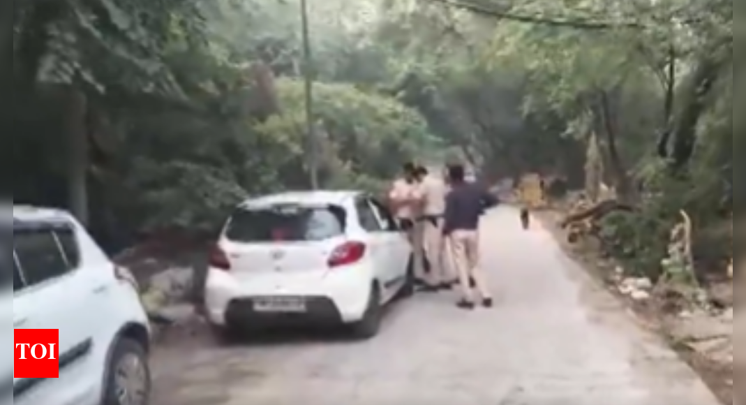 महरौली मुठभेड़: मुठभेड़ के बाद वांछित अपराधी कोकू पहाड़िया गिरफ्तार; दिल्ली पुलिस घायल | दिल्ली समाचार