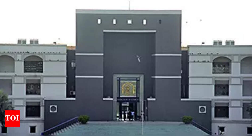 जजों को वकीलों के दबाव के आगे नहीं झुकना चाहिए: गुजरात HC | भारत समाचार