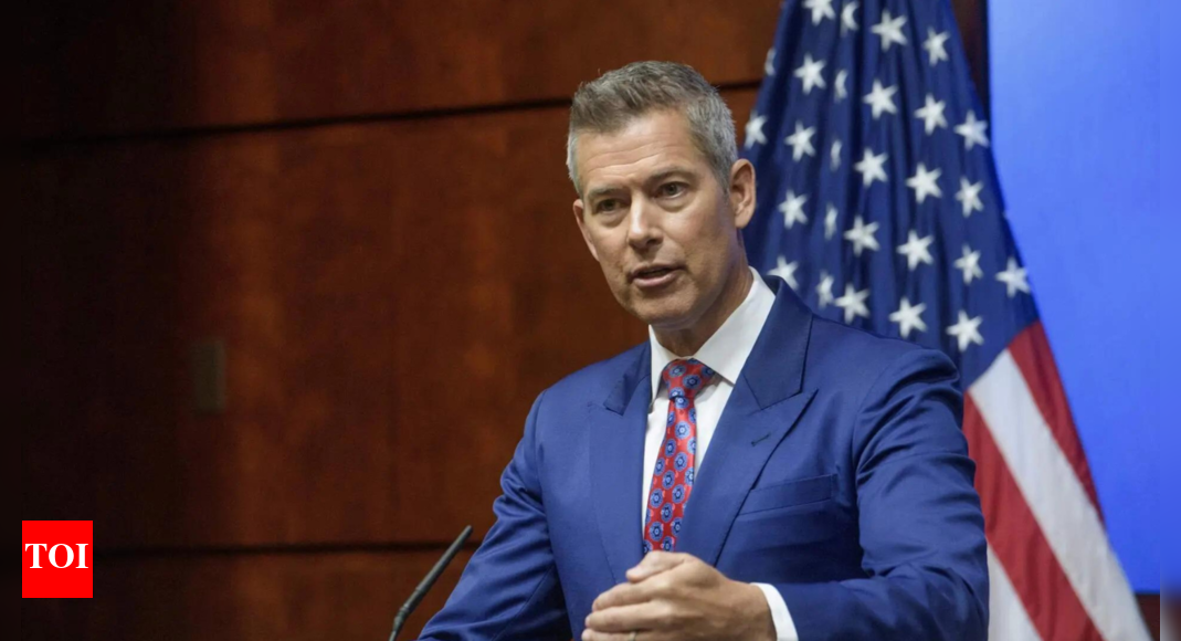 ट्रक चालक लाइसेंस विवाद: परिवहन सुरक्षा डफी ने कैलिफ़ोर्निया को फिर से चेतावनी दी; संघीय वित्त पोषण में 0 मिलियन की कटौती की धमकी दी गई है