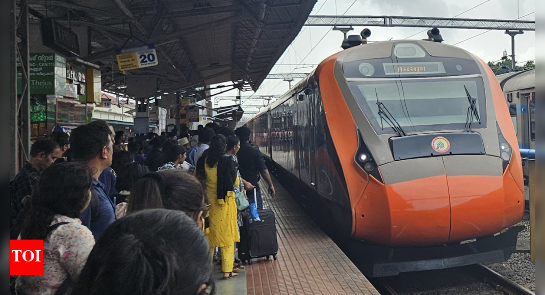 श्रीनगर-कटरा वंदे भारत एक्सप्रेस का रियासी नया स्टॉपेज | भारत समाचार