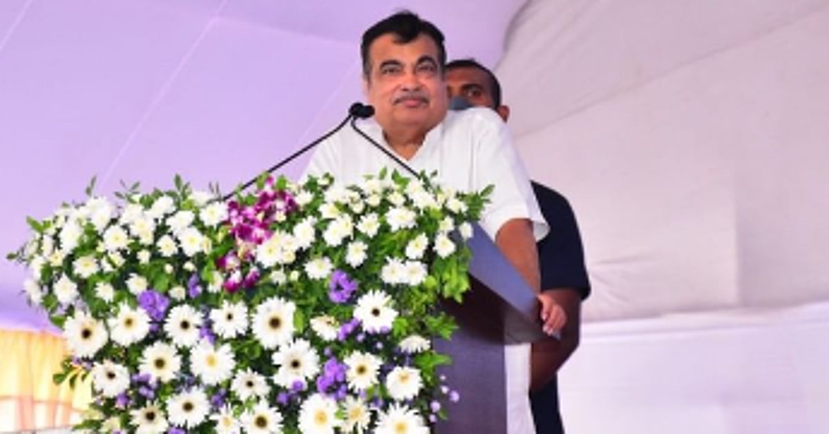 सड़क निर्माण को जवाबदेह बनाने के लिए नितिन गडकरी की क्यूआर कोड योजना