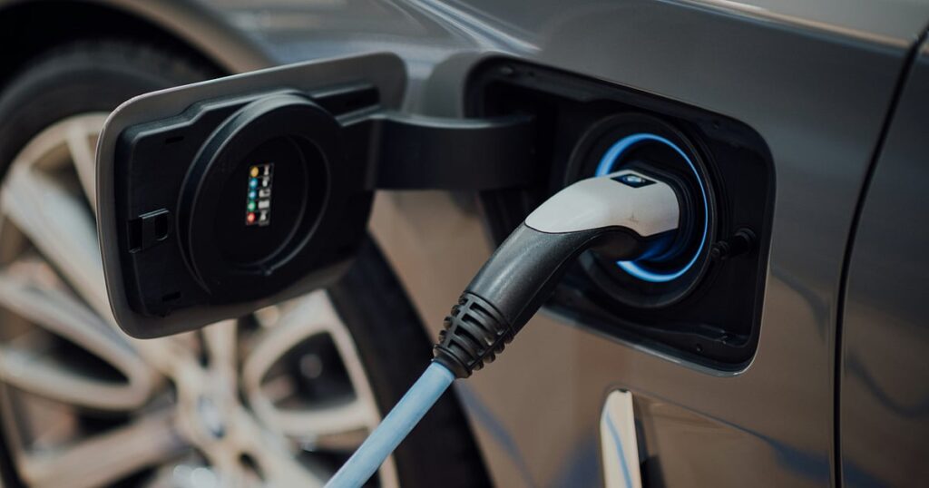 चीन ने इलेक्ट्रिक वाहनों और बैटरियों पर सब्सिडी को लेकर भारत के खिलाफ डब्ल्यूटीओ में शिकायत दर्ज कराई है