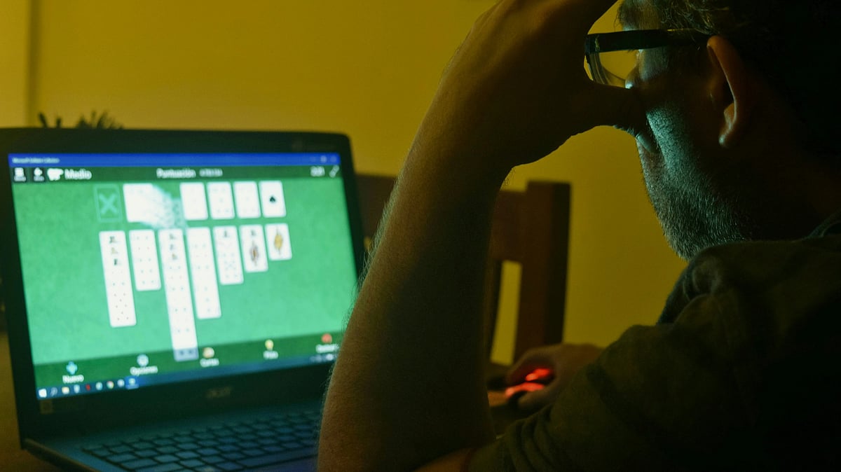 ऑनलाइन मनी जुए के डिक्रिप्शन और निषेध पर PROG कानून