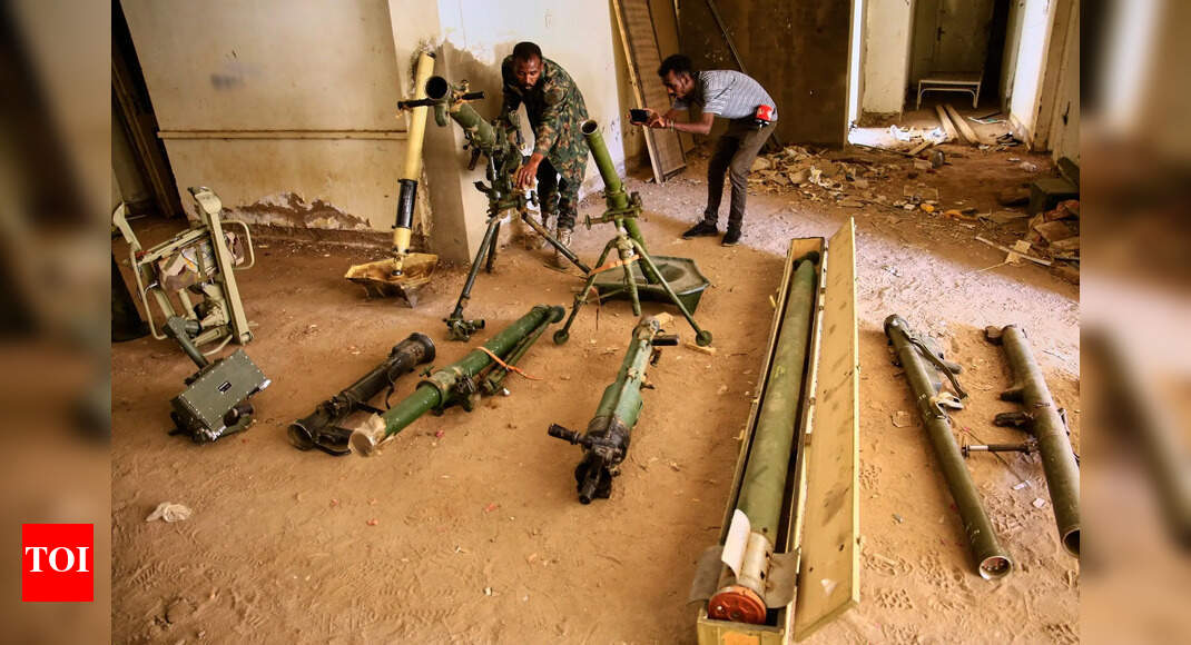 सूडान में युद्ध: क्या इसमें शामिल विदेशी शक्तियां वहां युद्ध रोक सकती हैं?