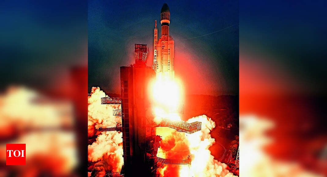 Gsat-7R: इसरो ने लॉन्च किया भारत का सबसे भारी संचार उपग्रह, नौसेना को मिलेगा बढ़ावा | भारत समाचार