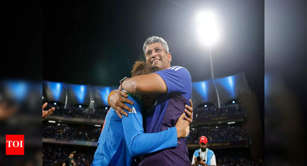 हरमनप्रीत कौर ने खुलासा किया: ‘उस रात ने हमारे लिए बहुत कुछ बदल दिया’: भारत की वापसी के पीछे अमोल मजूमदार की टीम की विस्फोटक बात | क्रिकेट समाचार