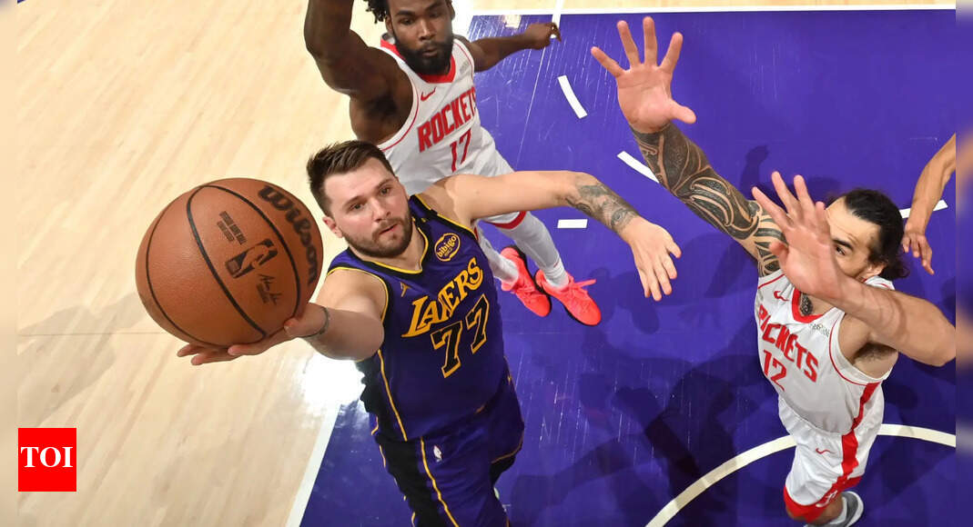 एनबीए व्यापार अफवाहें: लॉस एंजिल्स लेकर्स ने टीम को मजबूत करने और खिताब की संभावनाओं में सुधार करने के लिए मिनेसोटा टिम्बरवॉल्व्स के अनुभवी खिलाड़ी को ,905,851 में नियुक्त करने की उम्मीद की है। एनबीए न्यूज़