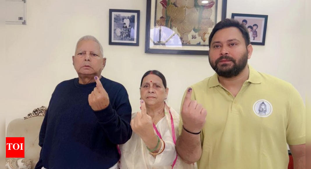 ‘रोटी पलटती रहना चाहिए’: लालू यादव ने बिहार में ‘युवा सरकार’ का आह्वान किया; राबड़ी देवी ने बीजेपी पर बोला ‘कट्टा’ भारत समाचार