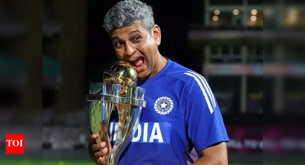 भारत की महिला कोच अमोल मजूमदार ने पीएम मोदी से मुलाकात में जून टीम के ‘प्रदर्शन’ का खुलासा किया | क्रिकेट समाचार