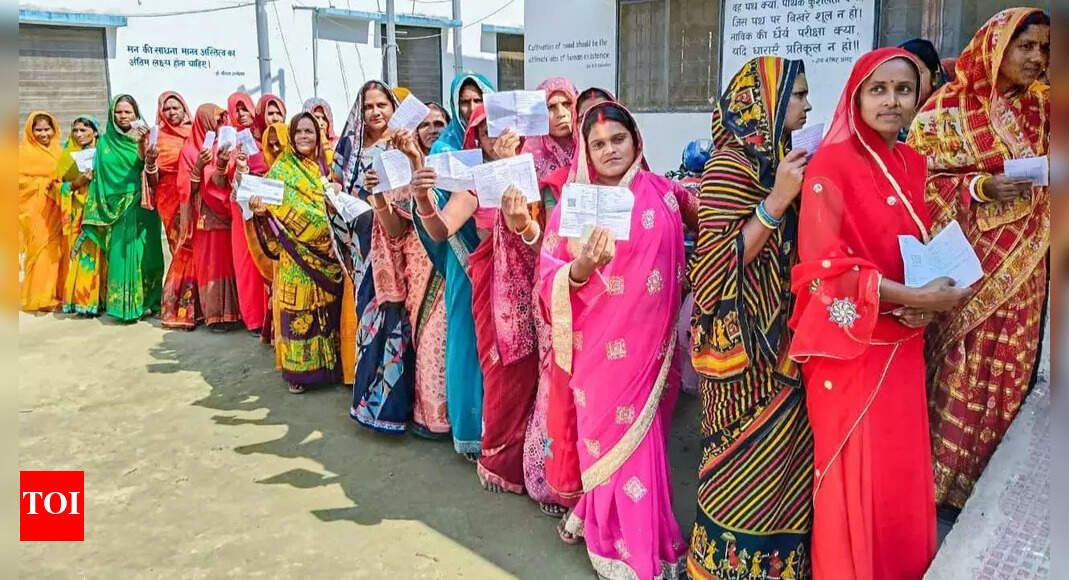 बिहार चुनाव: पहले चरण में रिकॉर्ड ‘ऐतिहासिक’ 64.66% मतदान, मुजफ्फरपुर शीर्ष पर; डिप्टी सीएम के काफिले पर हमला – मुख्य बातें | भारत समाचार