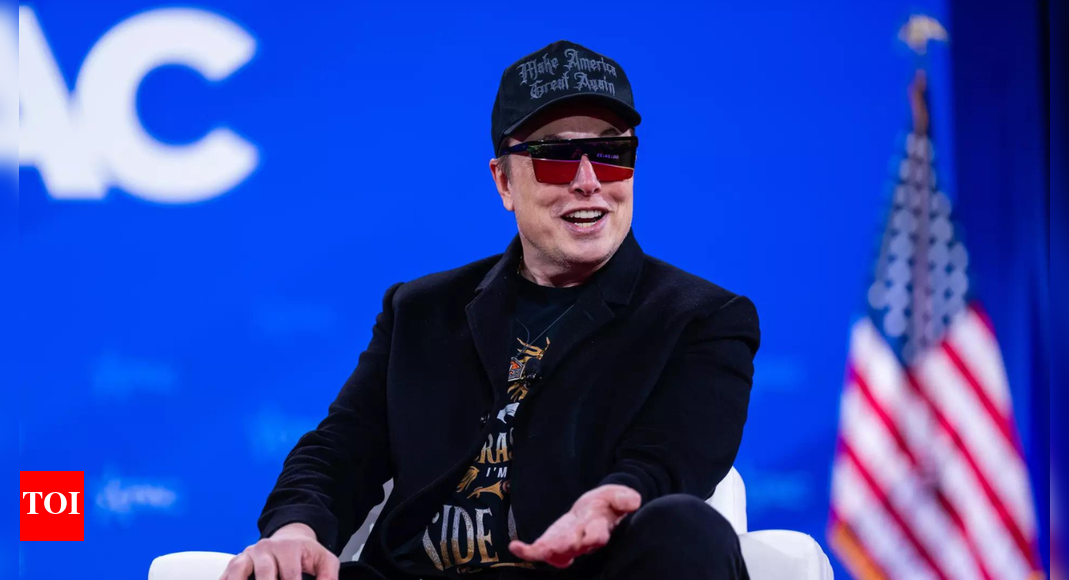 1 ट्रिलियन डॉलर के पैकेज के बाद मस्क ने चंद्रमा और मंगल ग्रह के बारे में बात की