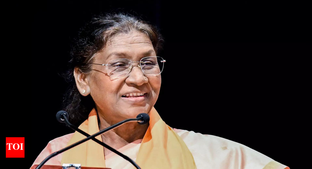 राष्ट्रपति मुर्मू अंगोला और बोत्सवाना की यात्रा पर रवाना | भारत समाचार