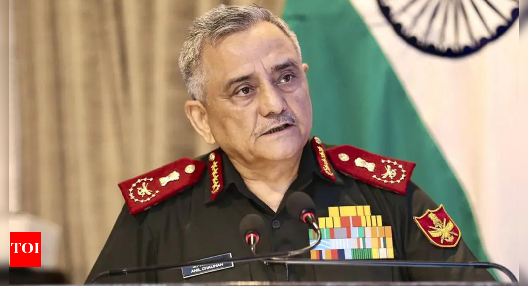 ‘पसंदीदा भागीदार’: सीडीएस चौहान का कहना है कि भारत का भूगोल उसे इंडो-पैसिफिक में लाभ देता है; आधुनिक युद्ध में उभरती सीमाओं की ओर इशारा करता है | भारत समाचार
