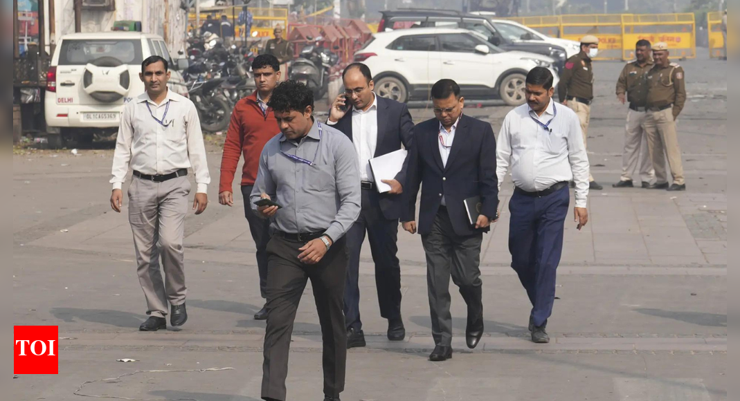 ‘2-2 के समूह में 4 शहर’: दिल्ली कार विस्फोट के 8 संदिग्धों ने सिलसिलेवार हमलों की योजना बनाई; नए विवरण सामने आए | भारत समाचार