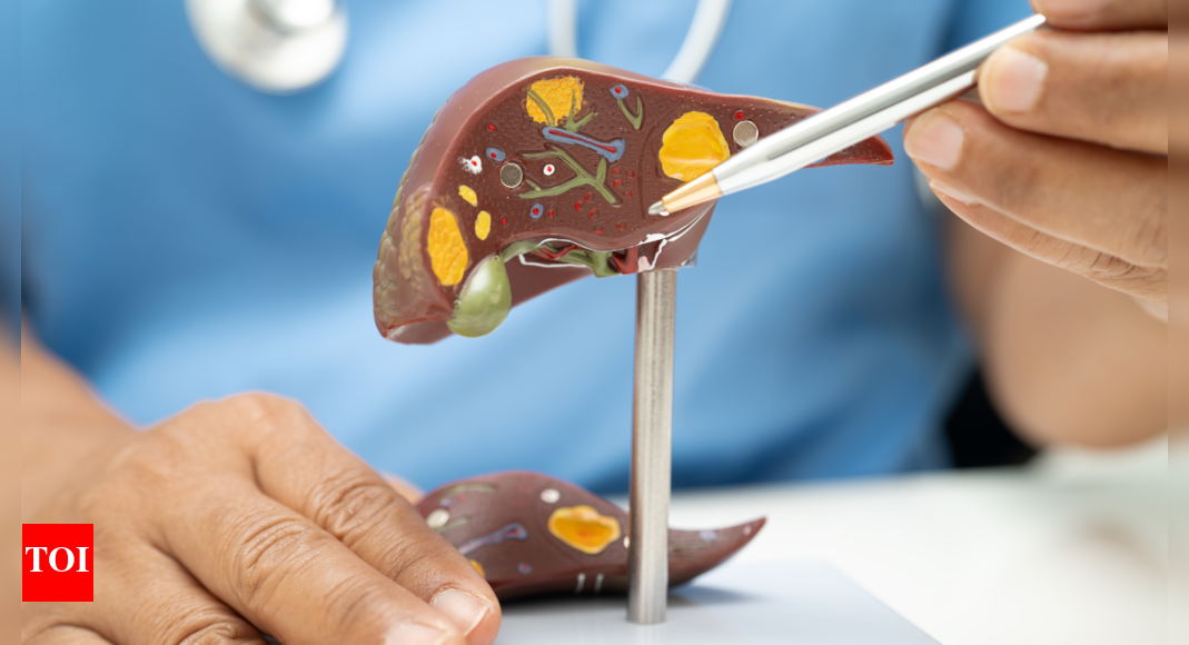 केस स्टडी: लिवर सिरोसिस को समझना और स्वाभाविक रूप से स्वास्थ्य का समर्थन कैसे करें