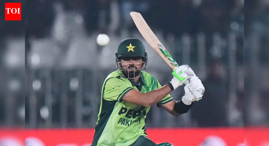 ‘निराश… लेकिन चुप’: रमिज़ राजा ने बाबर आज़म की निजी कठिनाइयों का खुलासा किया क्योंकि पाकिस्तान के स्टार ने 807 दिनों के सदी के सूखे को समाप्त किया | क्रिकेट समाचार