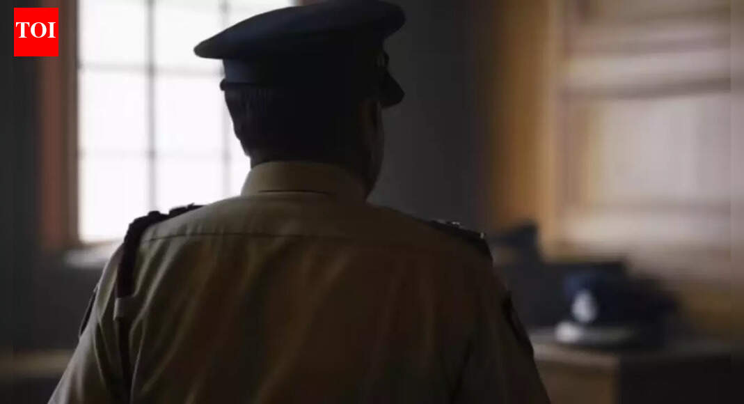 ईओडब्ल्यू ने प्लूटस होल्डिंग्स और उसके पूर्व कर्मचारी पर प्रोवोग से 90 मिलियन रुपये के कपड़ों की धोखाधड़ी करने का मामला दर्ज किया है | मुंबई समाचार