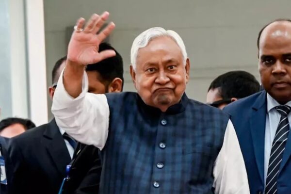 ‘निरंतर’ नीतीश कुमार: क्यों ‘सुशासन बाबू’ बने हुए हैं बिहार के सबसे अपरिहार्य नेता? भारत समाचार