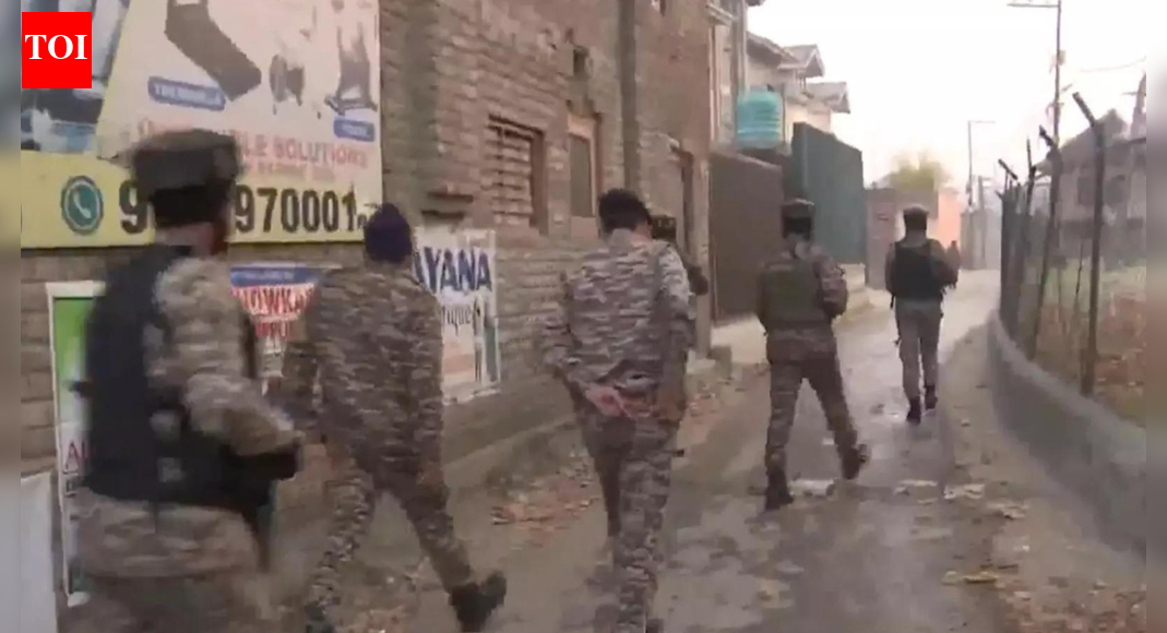 दिल्ली विस्फोट जांच: जम्मू-कश्मीर में डॉक्टरों और मेडिकल स्टाफ के लॉकरों का निरीक्षण; जांच के दायरे में ‘सफेदपोश’ आतंकवादी मॉड्यूल | भारत समाचार