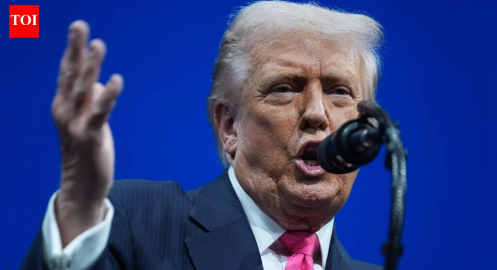 ‘वह स्पष्टवादी हैं’: व्हाइट हाउस ने रिपोर्टर के बारे में ट्रम्प की ‘पिग्गी’ टिप्पणी का बचाव किया; मीडिया से उनकी “स्पष्टवादिता” की सराहना करने को कहा ‘वह स्पष्टवादी हैं’: व्हाइट हाउस ने रिपोर्टर के बारे में ट्रम्प की ‘पिग्गी’ टिप्पणी का बचाव किया; मीडिया से उनकी “स्पष्टवादिता” की सराहना करने को कहा