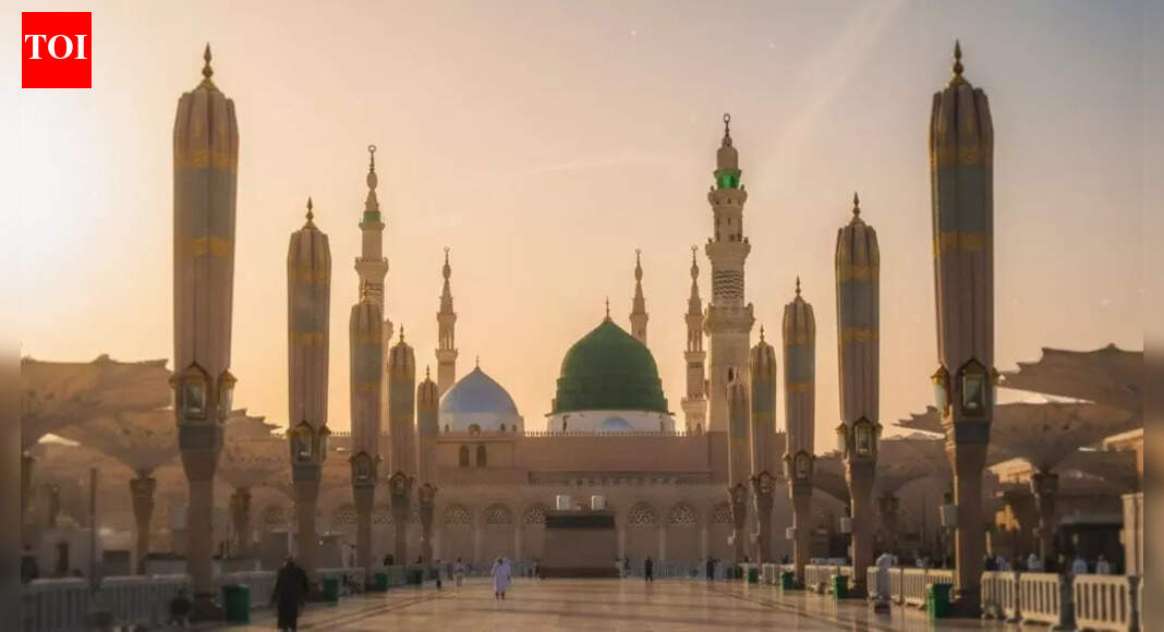 बड़े पैमाने पर भर्ती की चेतावनी: सऊदी मंत्रालय ने मस्जिदों में 31,000 पद खोले; आवेदकों को क्या पता होना चाहिए | विश्व समाचार