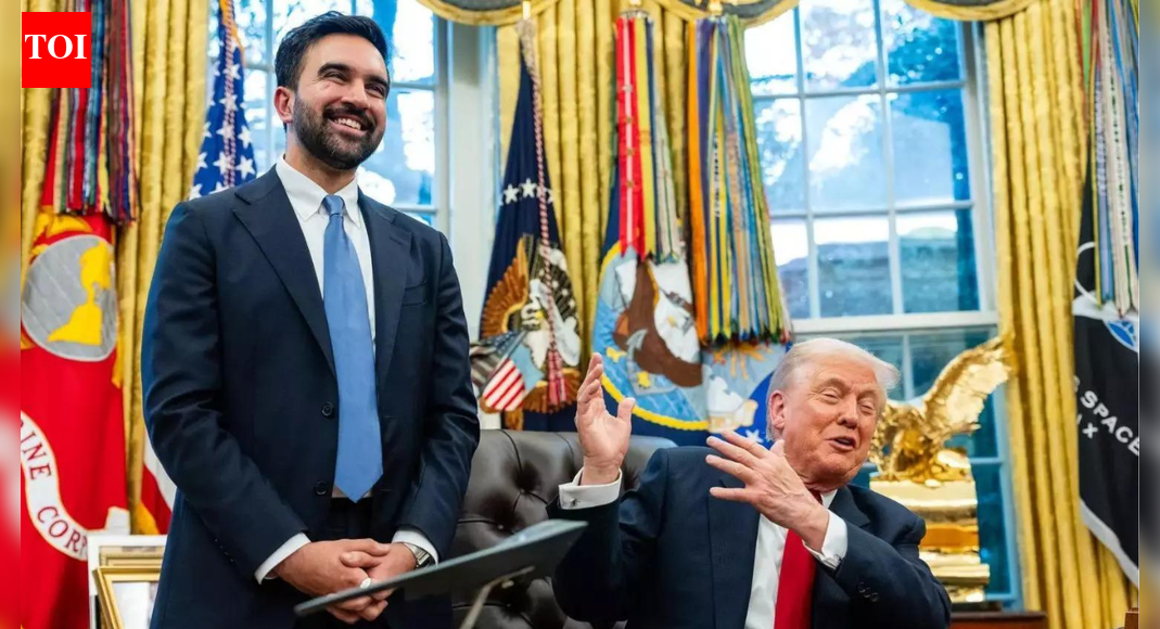 जब वे मिले! जब एक ‘100% कम्युनिस्ट पागल’ ने ‘फासीवादी निरंकुश’ कहा तो कोई चिंगारी नहीं उड़ी