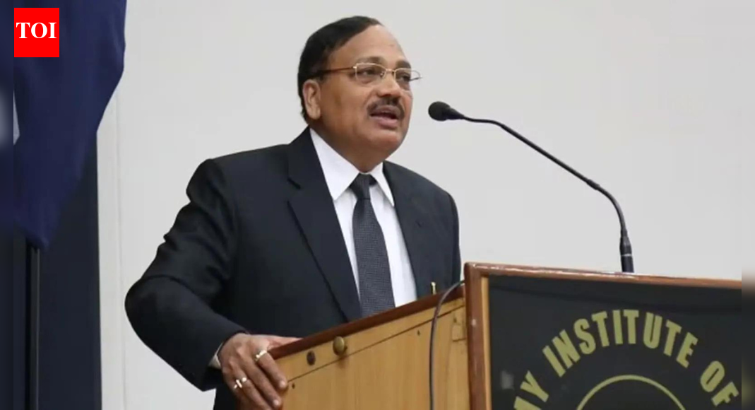 अनुच्छेद 370 से पेगासस तक: जस्टिस सूर्यकांत सोमवार को 53वें CJI पद की शपथ लेंगे; प्रमुख वाक्य जिसका वह हिस्सा था | भारत समाचार