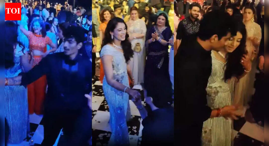 पलाश मुच्छल ने नृत्य के बीच में एक मार्मिक भाव से स्मृति मंधाना को आश्चर्यचकित कर दिया – देखें | क्रिकेट समाचार