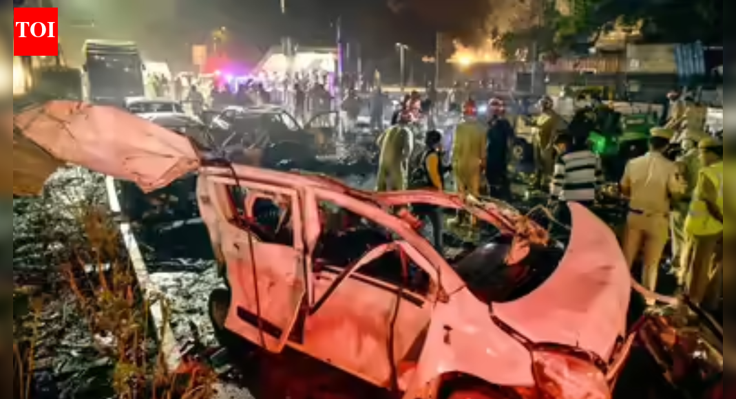 कश्मीर डॉक्टर्स फोरम ने दिल्ली विस्फोट की निंदा की | भारत समाचार