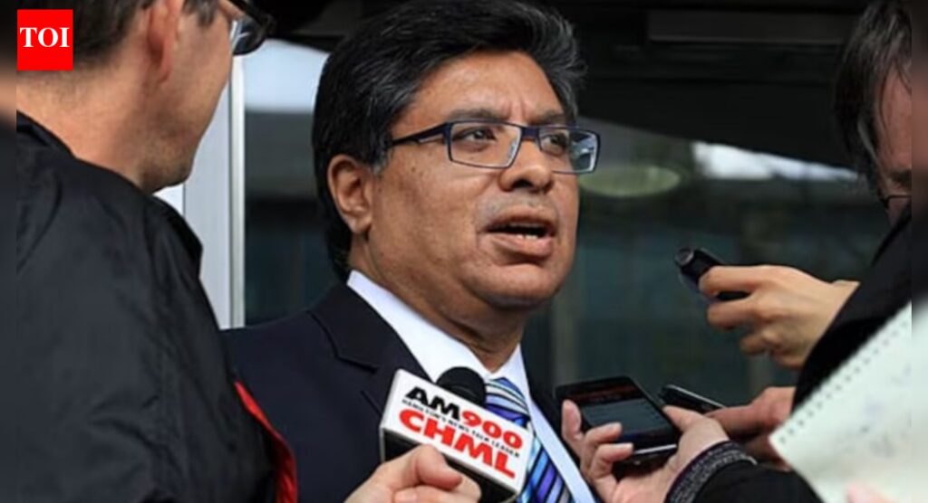 भारतीय मूल के ‘कोकीन वकील’ दीपक पराडकर को पूर्व ओलंपियन को एफबीआई गवाह की हत्या में मदद करने के आरोप में कनाडा में गिरफ्तार किया गया भारतीय मूल के ‘कोकीन वकील’ दीपक पराडकर को पूर्व ओलंपियन को एफबीआई गवाह की हत्या में मदद करने के आरोप में कनाडा में गिरफ्तार किया गया