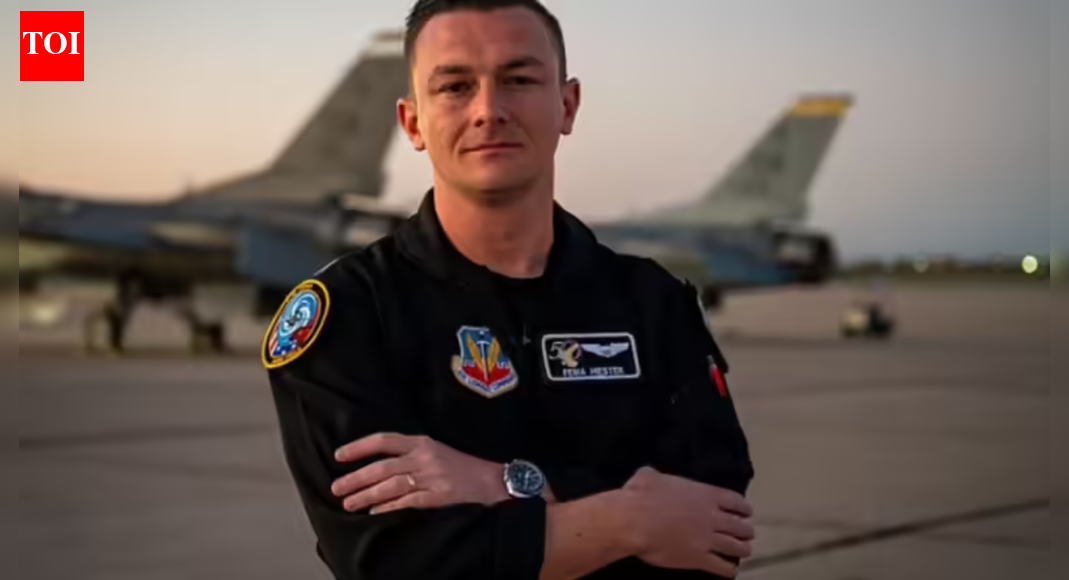 टेक्सास दुर्घटना के बाद अमेरिकी एयरमैन का कहना है कि हमने शो रद्द कर दिया और दुबई शो आयोजकों की आलोचना की