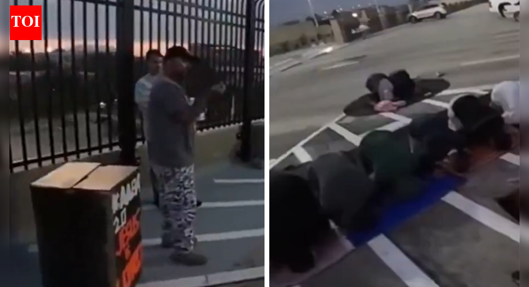 ‘किसी को बेक करो?’: तीन लोगों पर फ्लोरिडा में प्रार्थना कर रहे मुस्लिम छात्रों को परेशान करने का आरोप लगाया गया