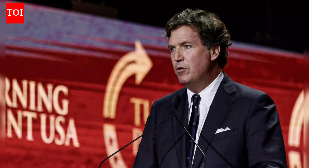 नील पटेल क्यों? अगले महीने कतर सरकार के सम्मेलन में टकर कार्लसन नेटवर्क के सीईओ की उपस्थिति पर विवाद