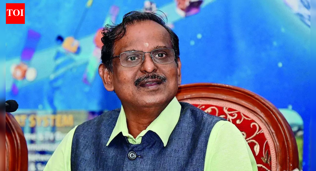 मूल्य-आधारित शिक्षा पर इसरो प्रमुख: छात्रों को ग्रेड से अधिक की आवश्यकता क्यों है |