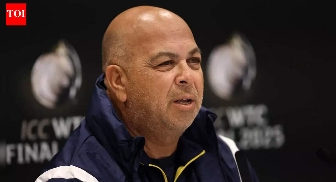 ‘मैं चाहता था कि भारत खुद को विनम्र बनाए’: टोनी ग्रेग के पचास साल बाद, प्रोटियाज़ कोच शुक्री कॉनराड ने 1976 की गूंज को याद किया; टिप्पणी आपत्तिजनक क्यों है | क्रिकेट समाचार