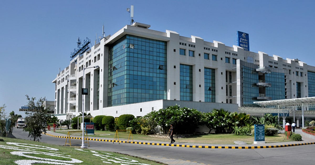 शुद्ध लाभ 26% बढ़ा और अनुमान के अनुरूप रहा