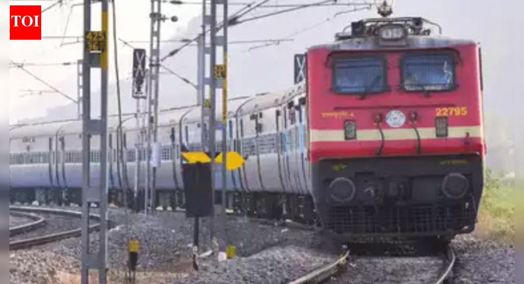 सीएसएमटी तिरुवनंतपुरम-मुंबई साप्ताहिक एक्सप्रेस ट्रेन 6 दिसंबर को कोयंबटूर और सलेम से नहीं गुजरेगी | कोयंबटूर समाचार