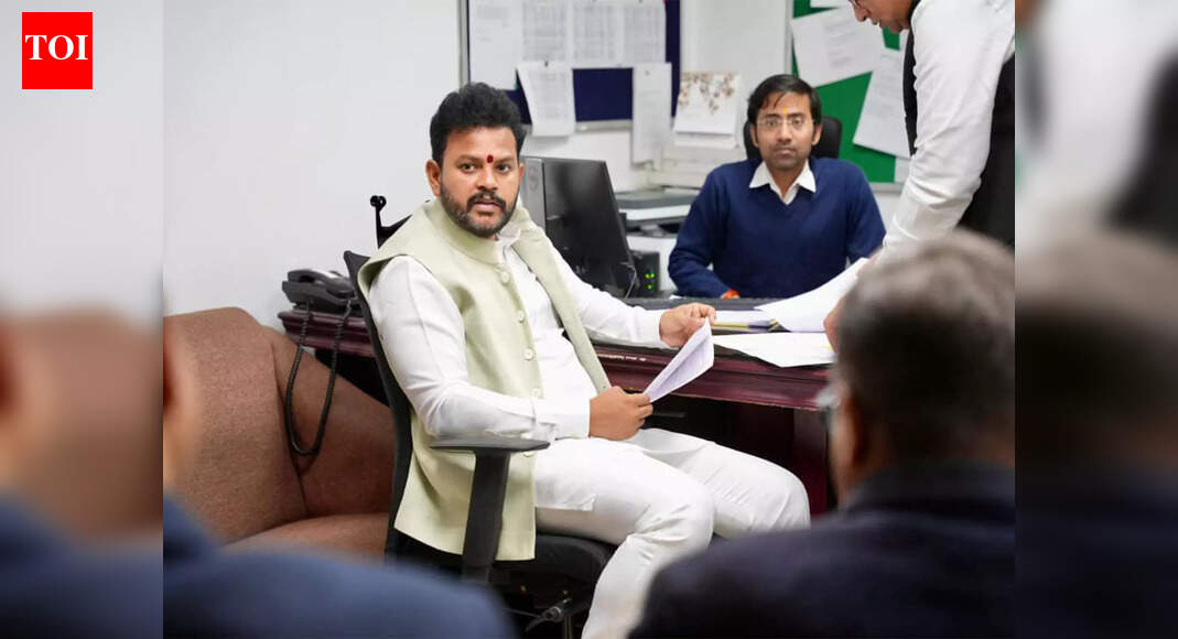 ‘इंडिगो जवाबदेह है’: संसद में विमानन मंत्री; आश्वासन दिया कि ‘परिचालन स्थिर हो रहा है’ | भारत समाचार