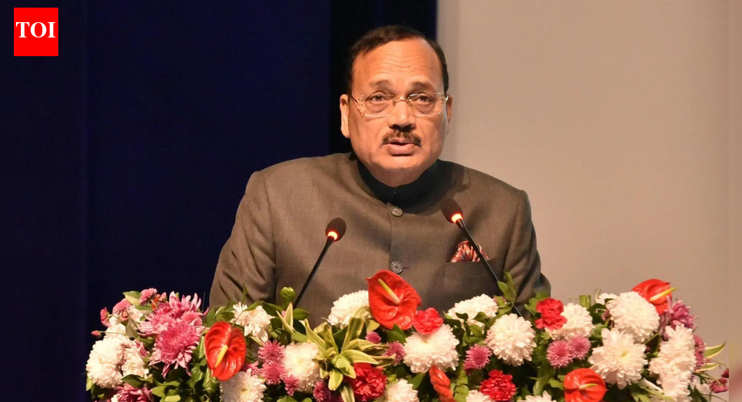 ‘सीजेआई सूर्यकांत के खिलाफ प्रेरित अभियान’: 44 पूर्व SC, HC जजों ने जारी किया बयान; रोहिंग्या टिप्पणियों की पंक्ति के बाद उपाय | भारत समाचार