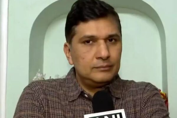 “सीएम रेखा गुप्ता AQI का सही उच्चारण भी नहीं कर पातीं, विशेषज्ञों को प्रदूषण से निपटने दें”: AAP के सौरभ भारद्वाज | भारत समाचार