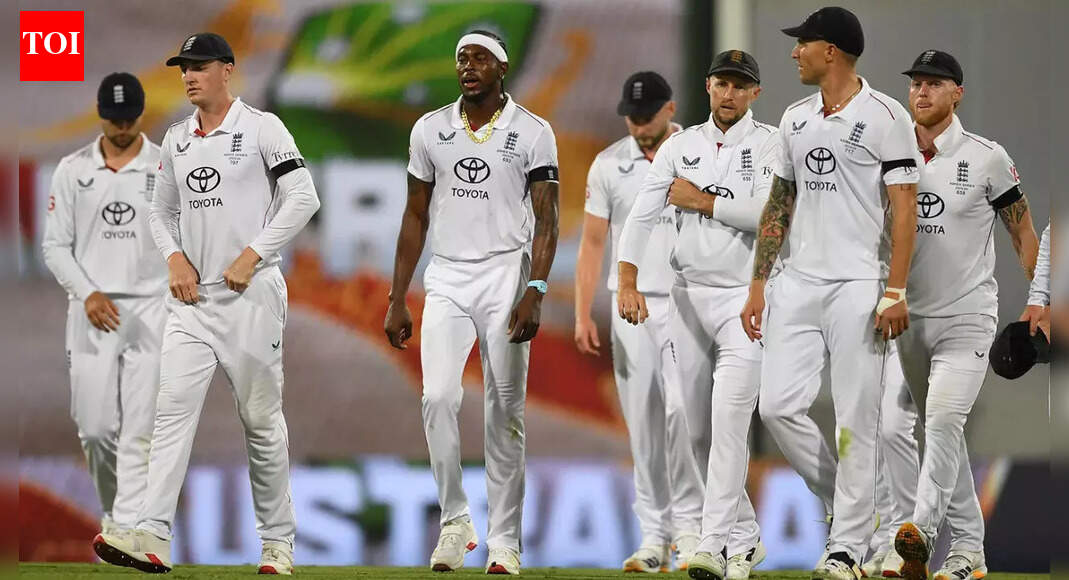 एशेज दांव पर: एडिलेड टेस्ट से पहले इंग्लैंड दबाव में | क्रिकेट समाचार