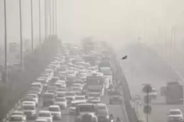 दिल्ली दिसंबर में रिकॉर्ड दूसरे सबसे गंदे वायु दिवस के लिए हांफ रही है | भारत समाचार